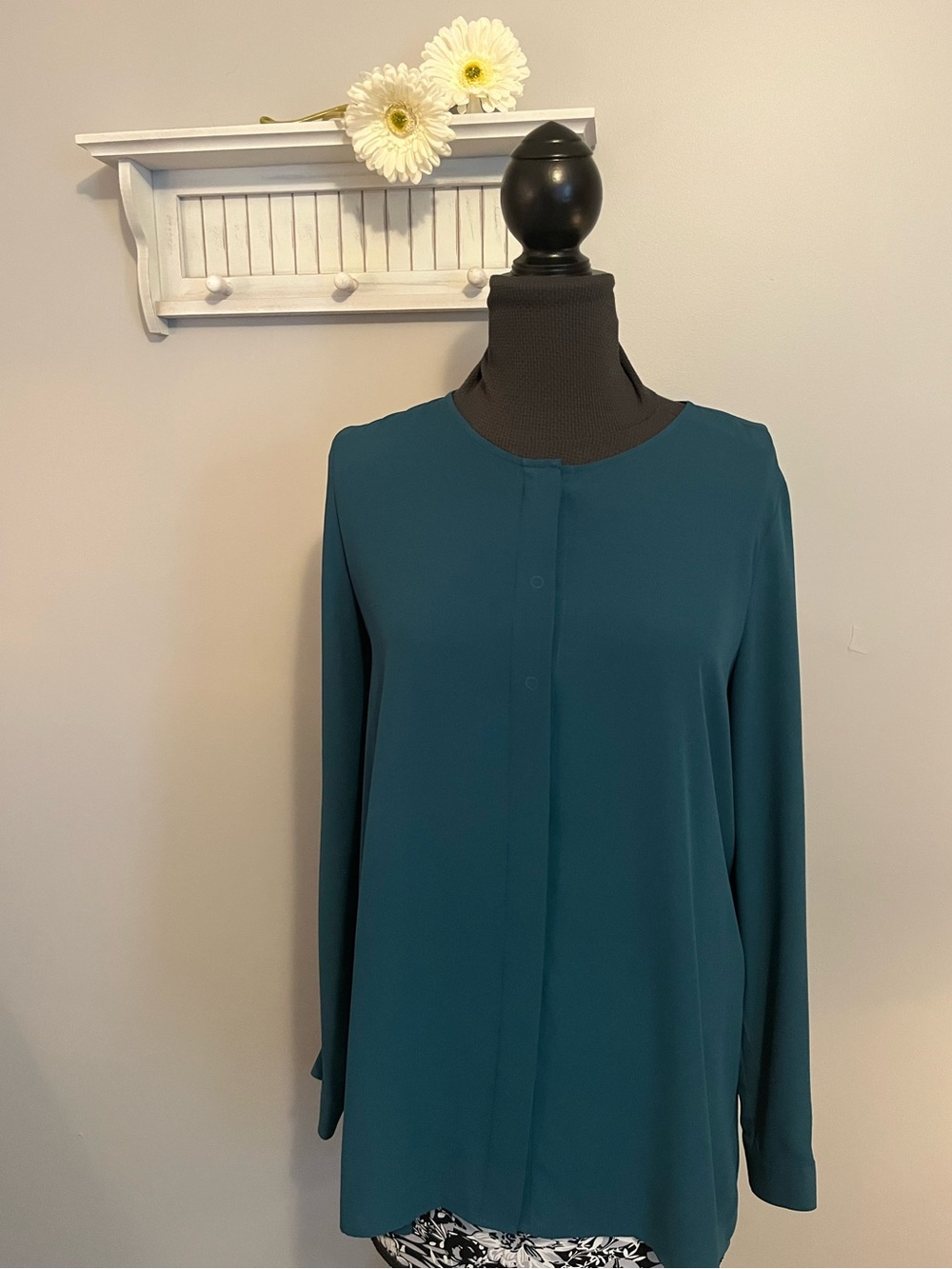 CeCe Teal Long-Sleeve Round-Neck A-line Blouse EUC